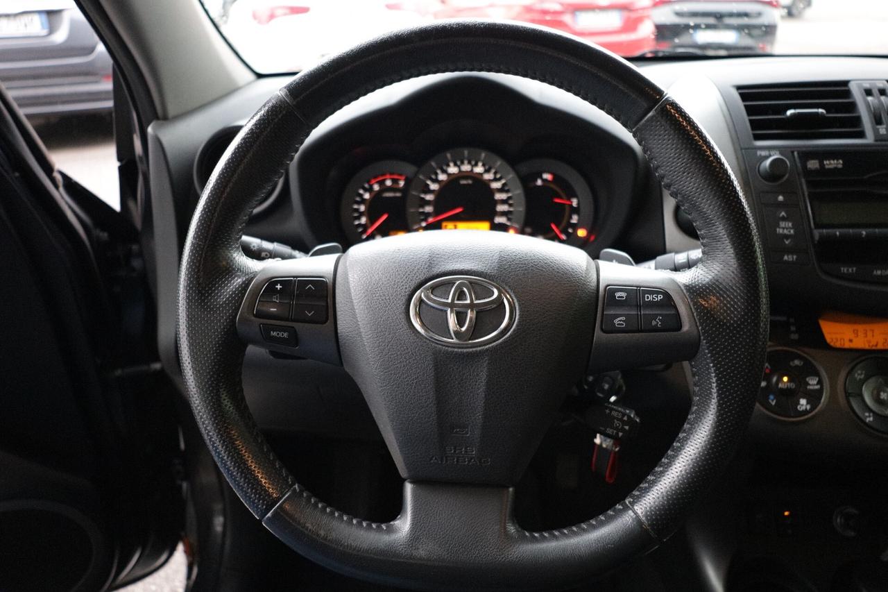 TOYOTA RAV4 CROSSOVER 2.2 D-Cat A/T 150cv EXECUTIVE