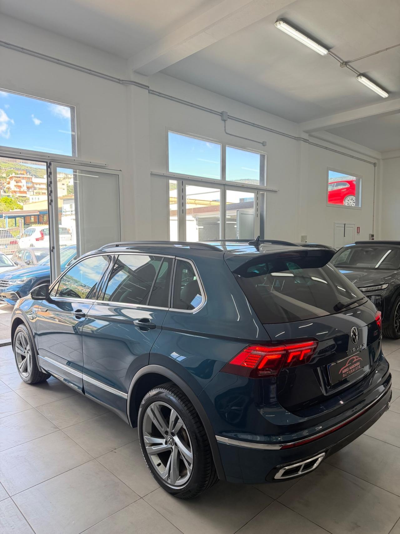 VW Tiguan 2.0 TDI 150 DSG 4MOTION R-Line finanziabile