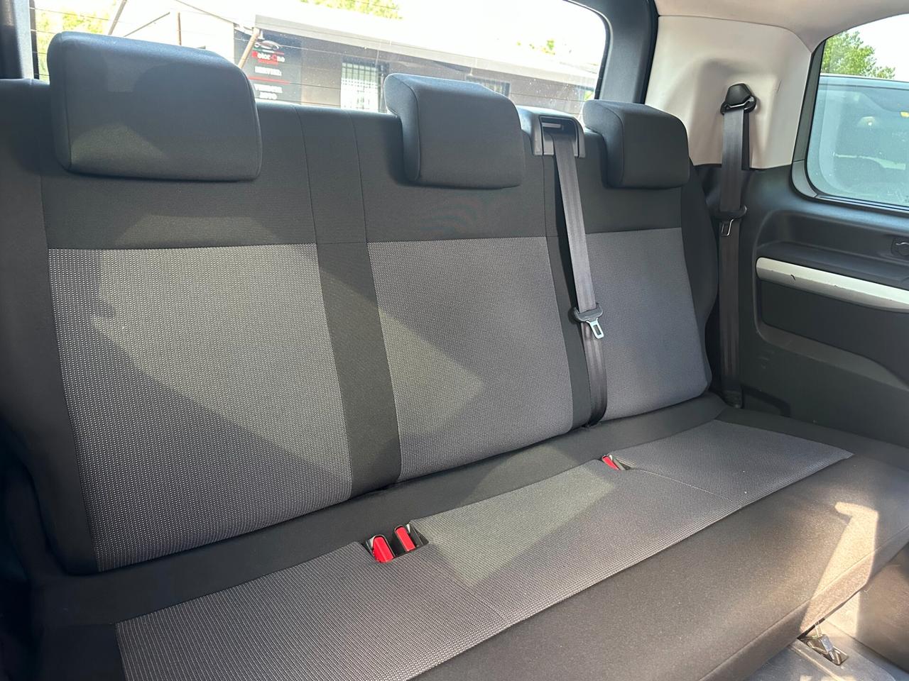 Peugeot Traveller BlueHDi 120 Medio Active