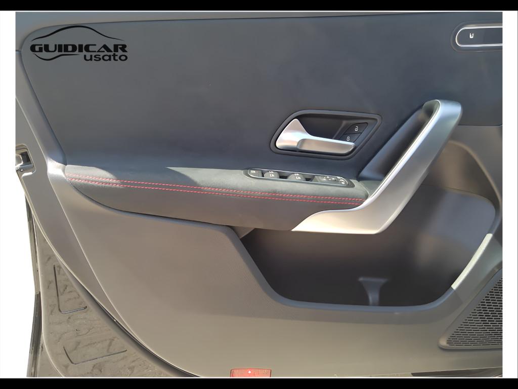 Mercedes-Benz Classe A - W177 2023 - A 180 d AMG Line Advanced Plus auto