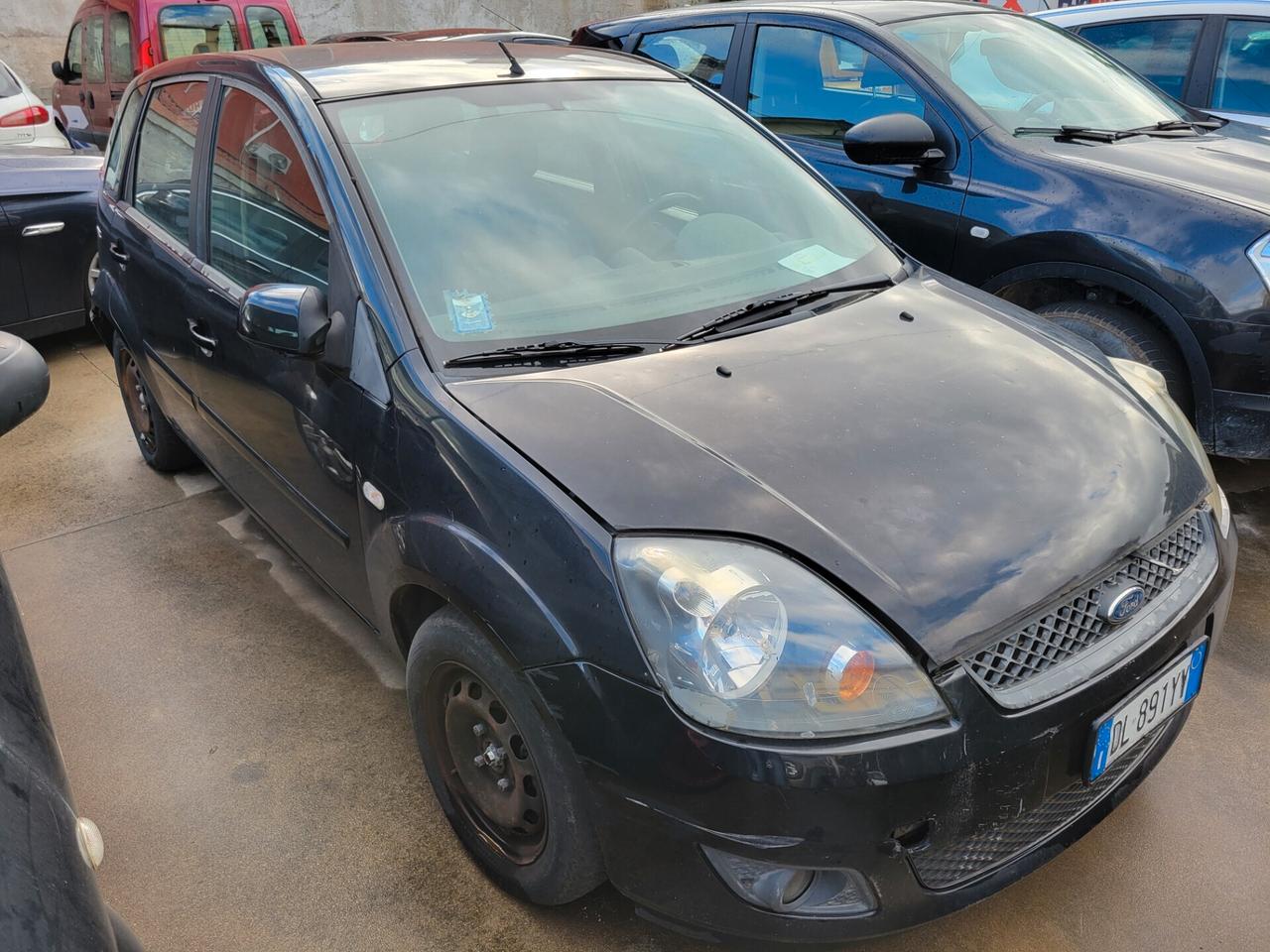 Ford Fiesta 1.2 75cv 5p. NEOPATENTATI