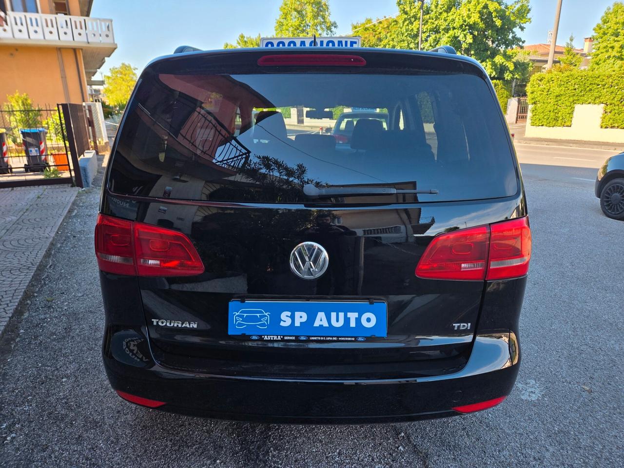 Volkswagen Touran 7 posti - 2011