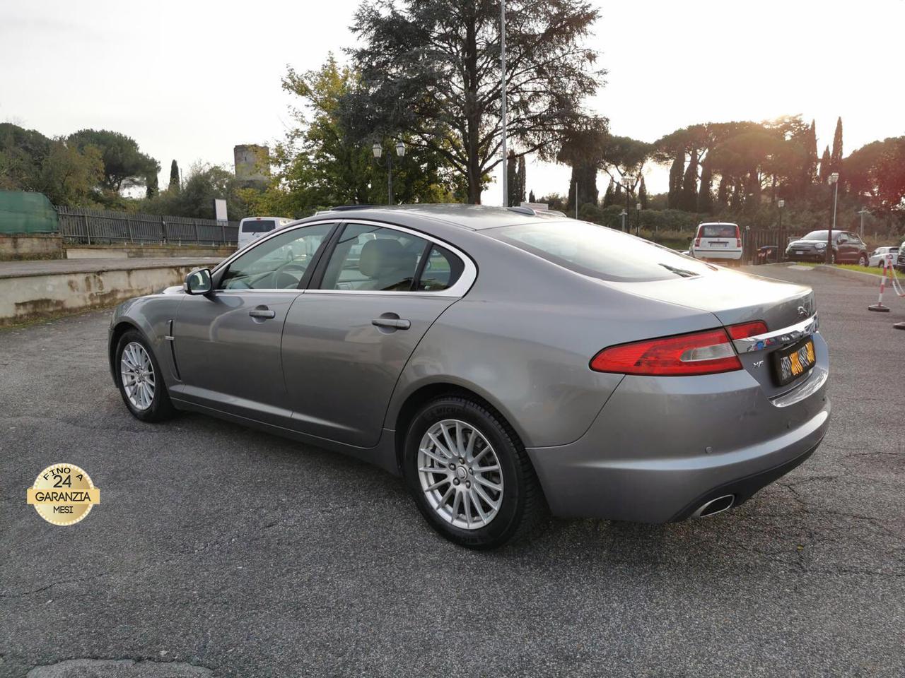 Jaguar XF 2.7D V6 Premium Luxury - SENZA VINCOLO DI FINANZIAMENTO - RATE AUTO MOTO SCOOTER