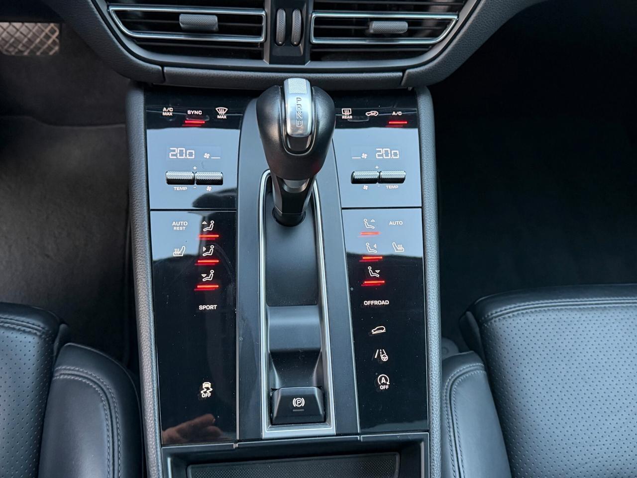 Porsche Macan 2.0 pdk