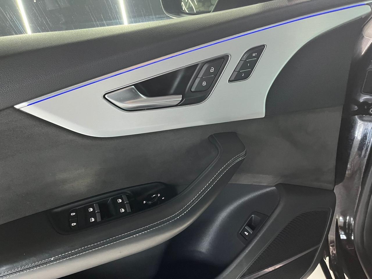 Audi Q8 50 TDI 286 CV quattro tiptronic S-Line TETTO FULL OPTIONAL IVA DEDUCIBILE