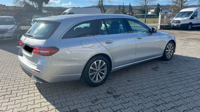 MERCEDES-BENZ E 220 d S.W. Auto Business Sport