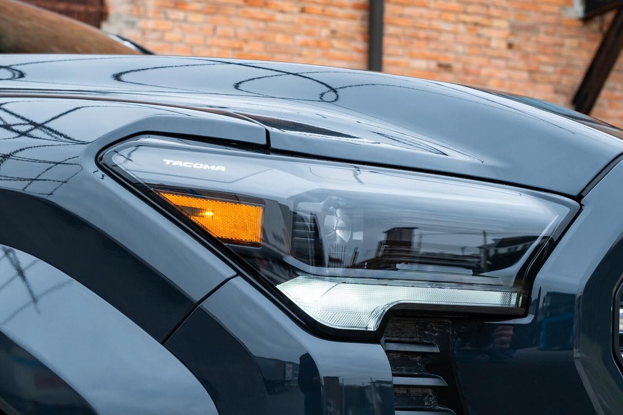 TOYOTA TACOMA LIMITED 2.4 i-Force HYBRID 4x4