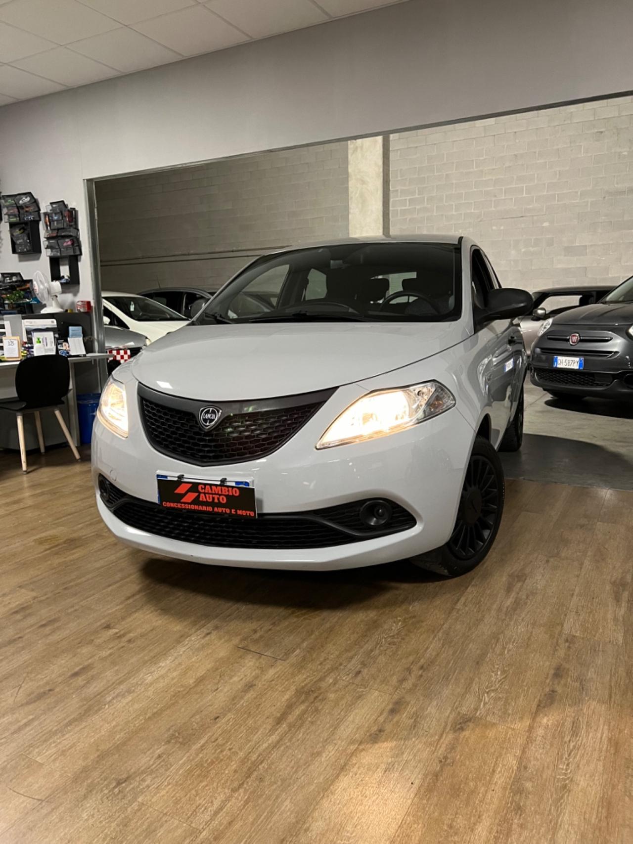 Lancia Ypsilon 1.2 69 CV 5 porte S&S Elefantino Blu