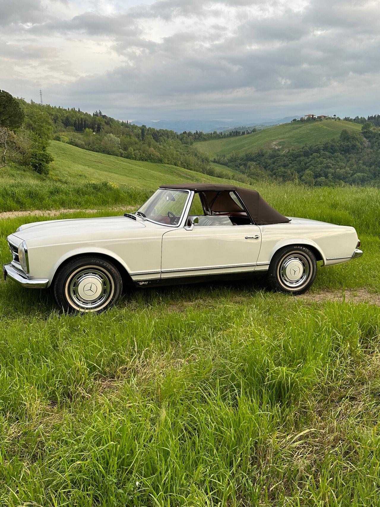 Mercedes-benz SL 230 “Pagoda”