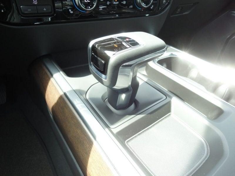 Chevrolet Silverado Silverado crew cab 6.2 V8 ecotec3 High Country 420cv auto