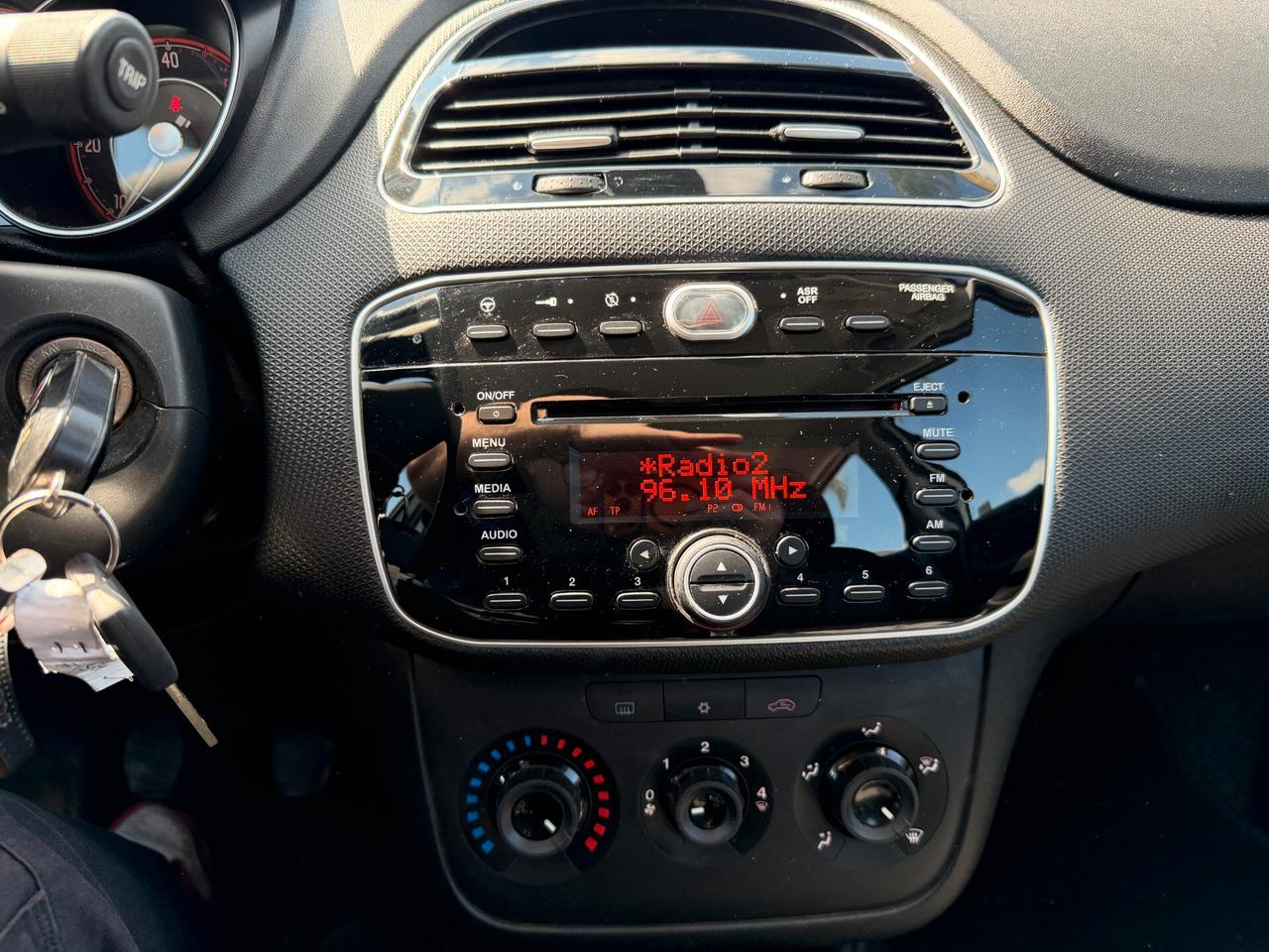 FIAT PUNTO ANNO 2017 1.3 MJT 95 CV