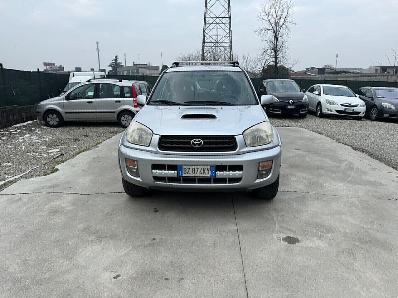 Toyota RAV 4 RAV4 2.0 Tdi D-4D cat 5 porte Sol 4x4 con gancio traino