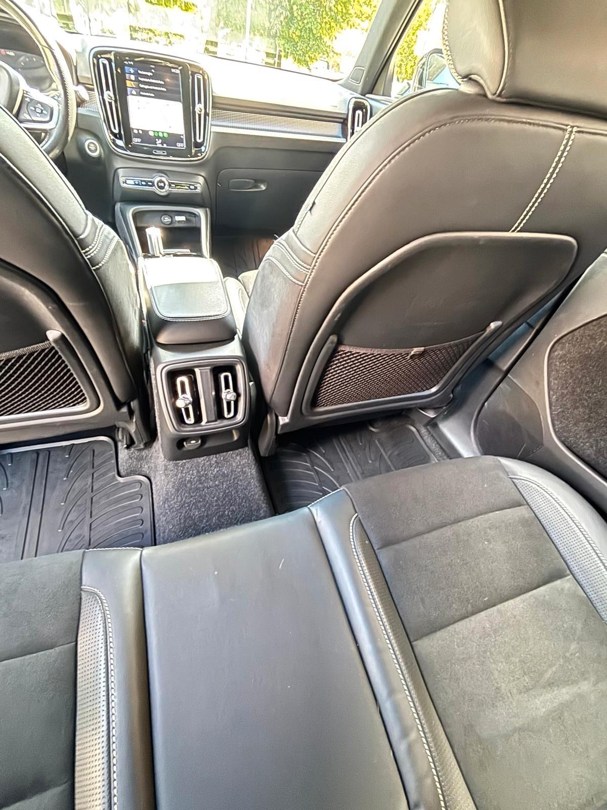 Volvo XC40 D3 R-design