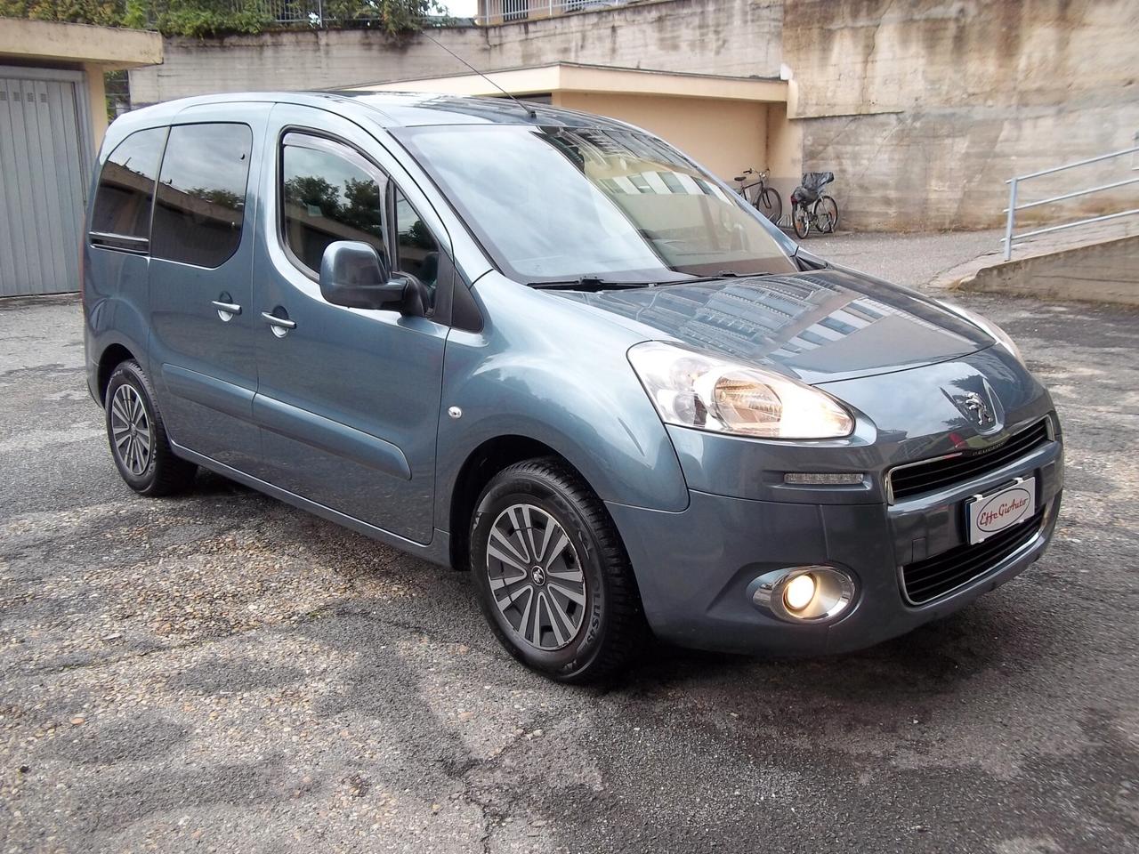 Peugeot Partner Tepee Active 1.6 HDi 115cv Uniproprietario 86.550km Gancio Traino