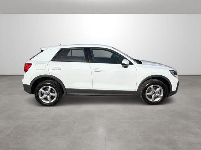 AUDI Q2 30 TDI Business