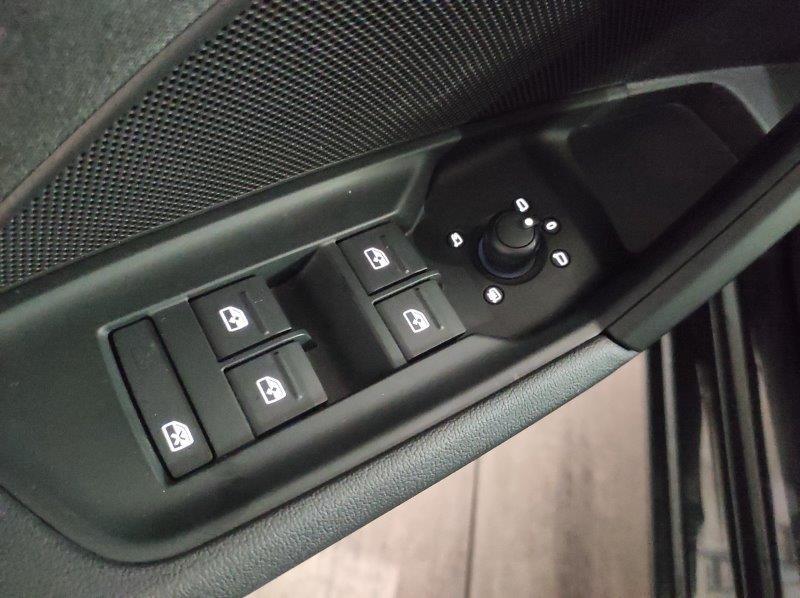 AUDI A3 4ª serie - A3 SPB 30 TDI S tronic Business