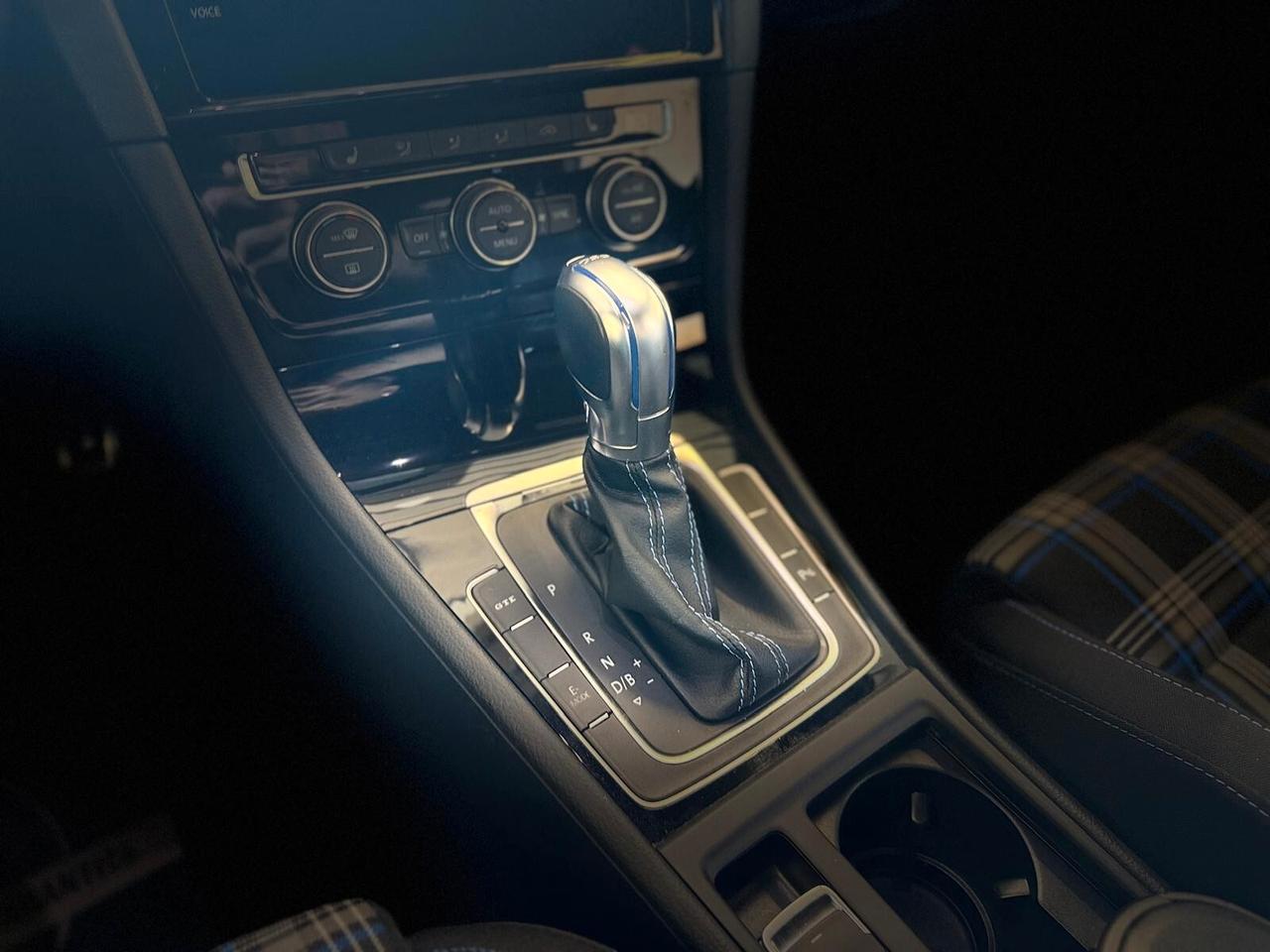 Volkswagen Golf 5p 1.4 tsi Gte plug in Hybrid dsg