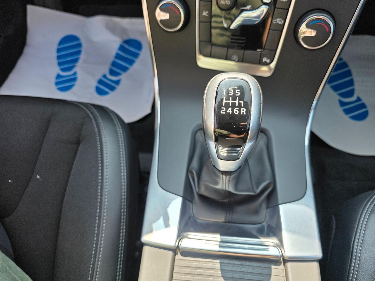 Volvo V60 D2 NEOPATENTATI