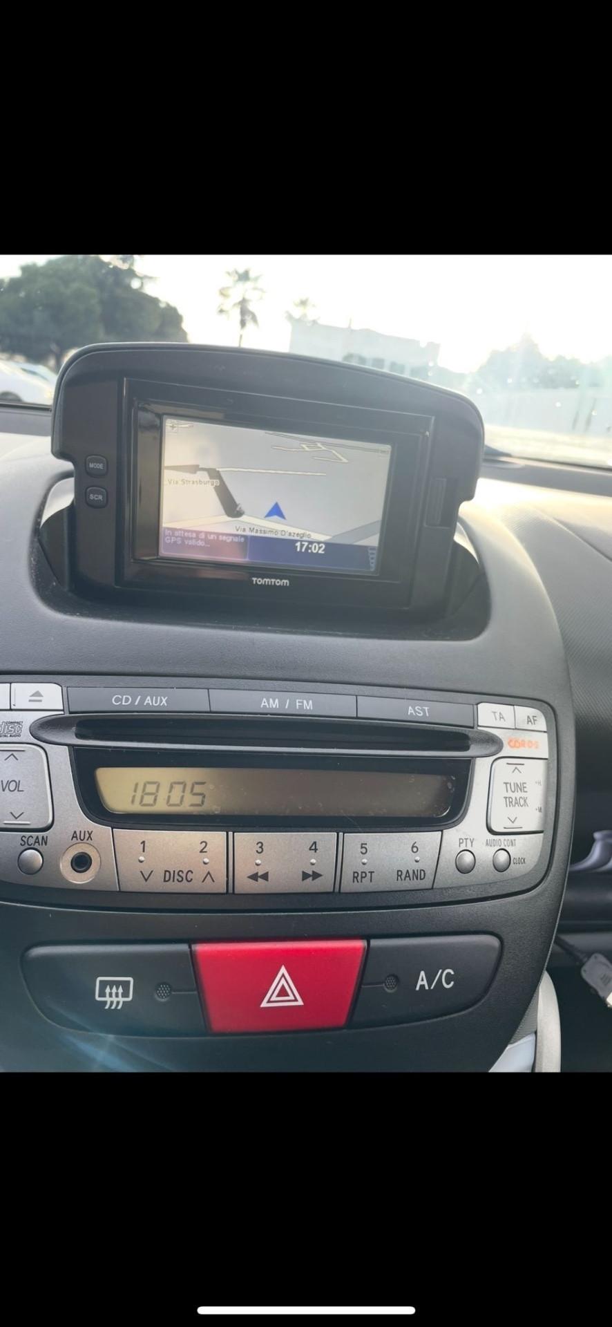 Toyota Aygo 1.0 12V VVT-i 5 porte Lounge Connect MMT
