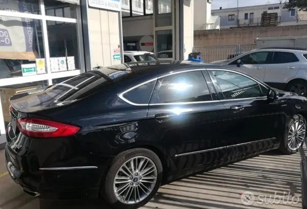 Ford Mondeo Full Hybrid 2.0 187 CV eCVT 4 porte Vignale in garanzia ford