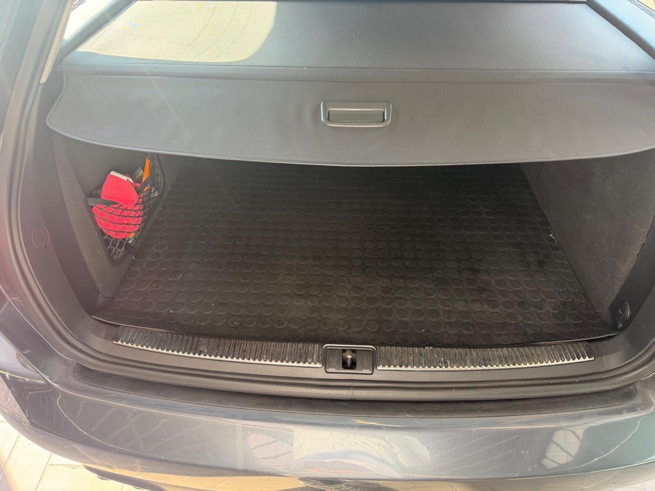 Audi A4 2.0 16V TDI Avant Motore 64.000 km