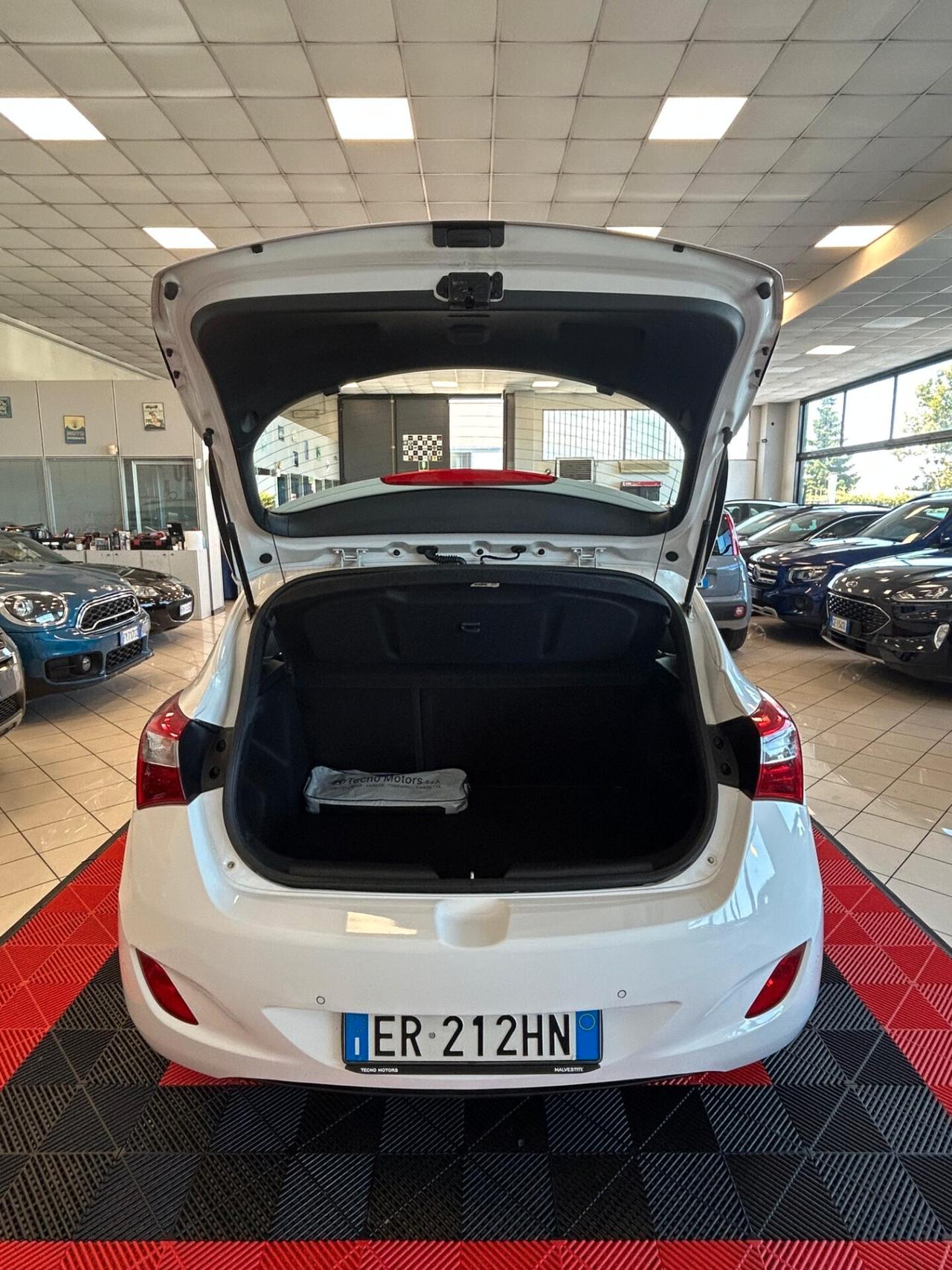 Hyundai i30 1.4 5p. Comfort