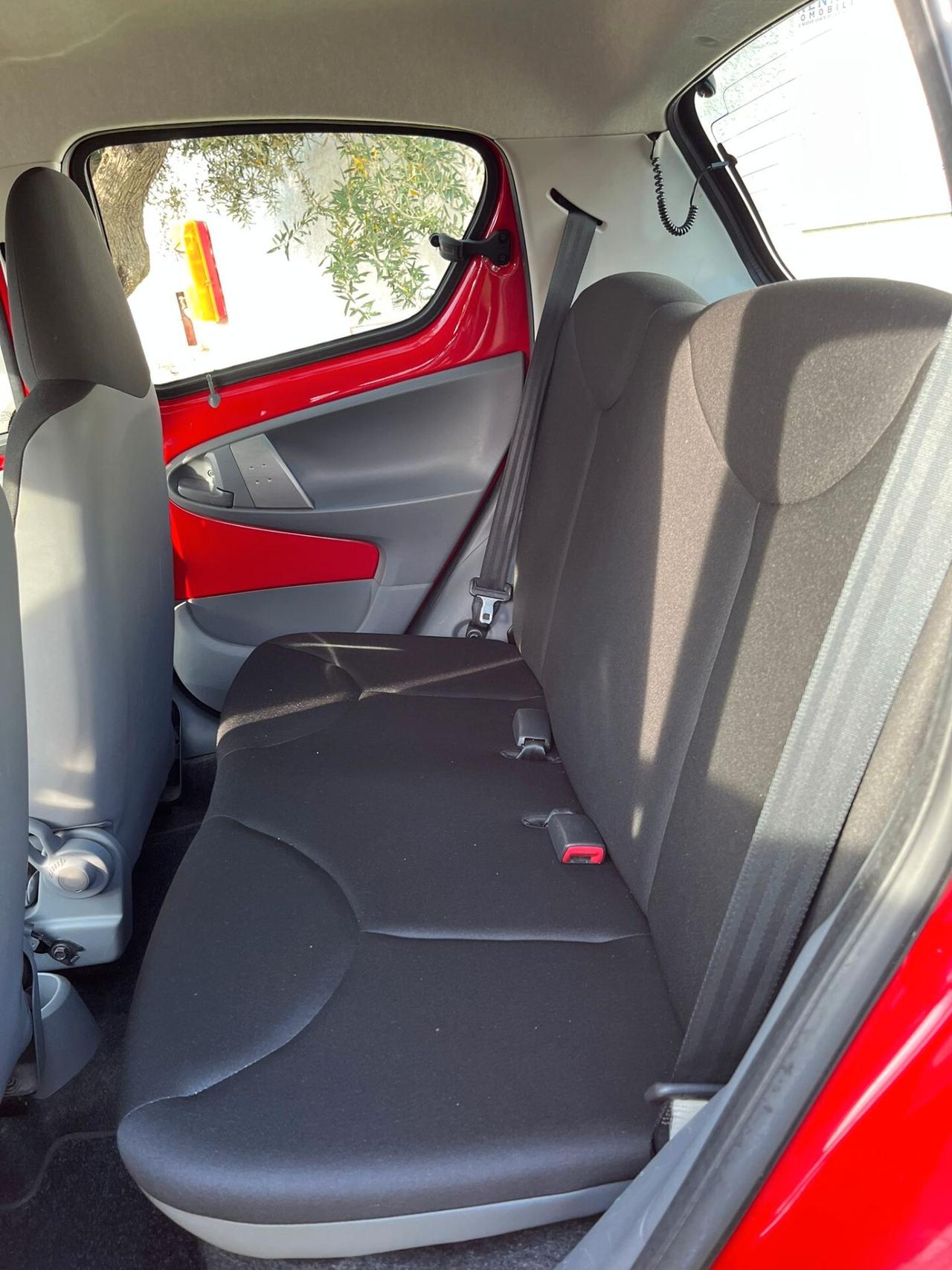 Toyota Aygo 1.0 12V VVT-i 5 porte Sol Connect