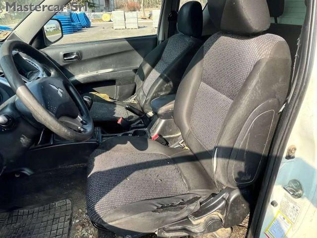 MITSUBISHI L200 d.cab 2.5 di-d Intense - EV278XG