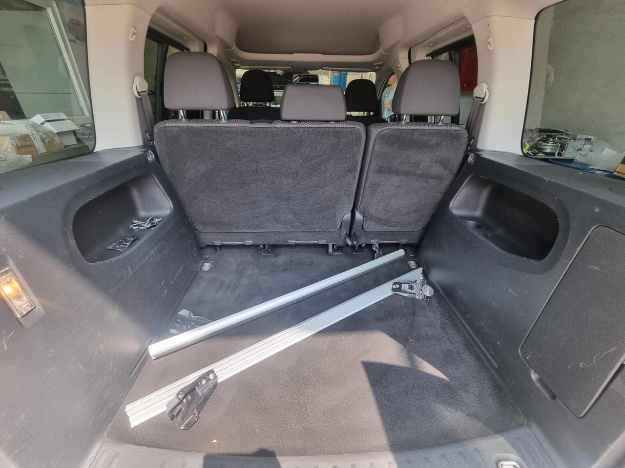 Volkswagen Caddy 2.0 TDI 102 CV DSG Trendline