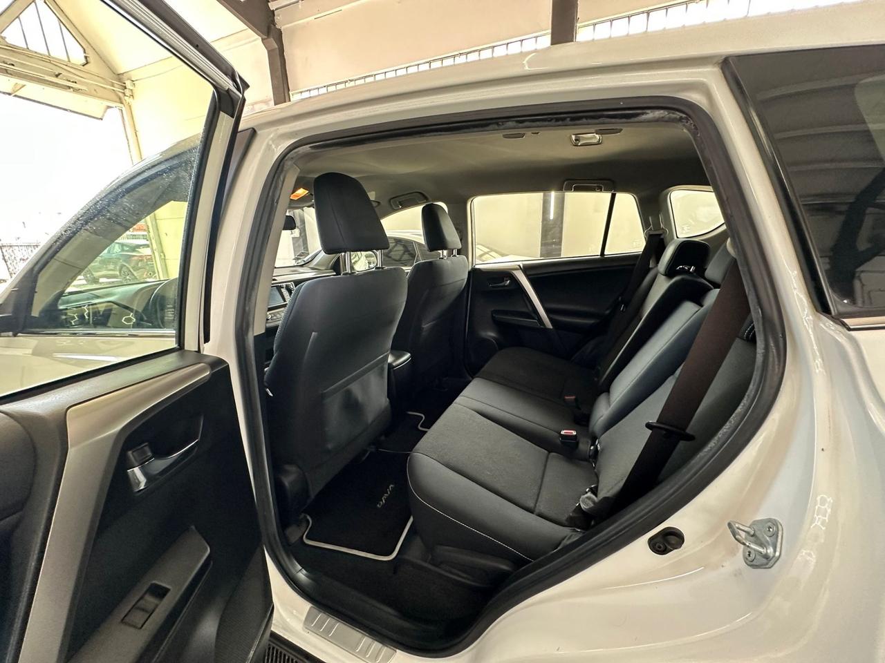 Toyota RAV 4 RAV4 2.0 D-4D 2WD Active