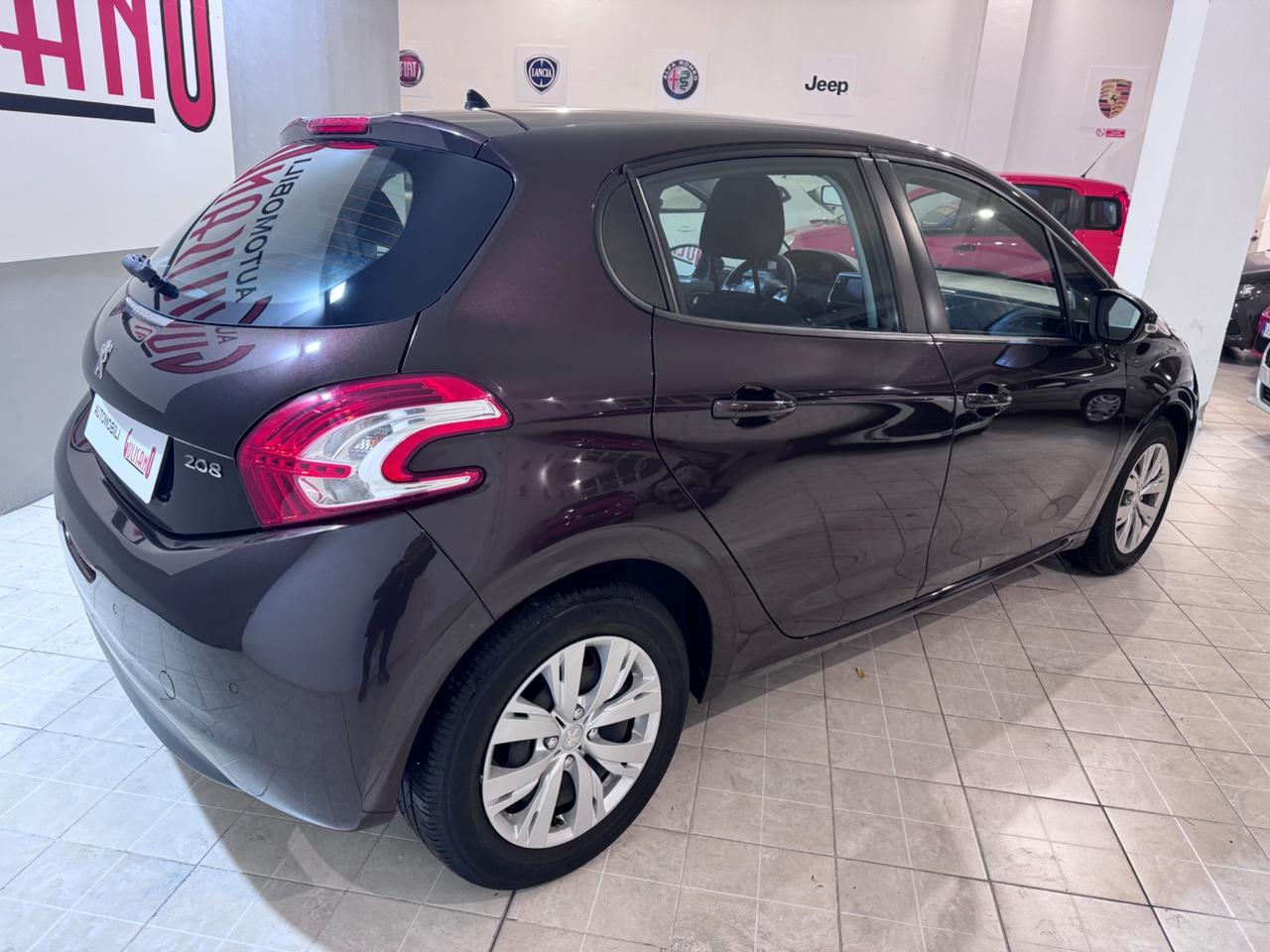 Peugeot 208 1.2 VTi 82 CV 5 porte Allure