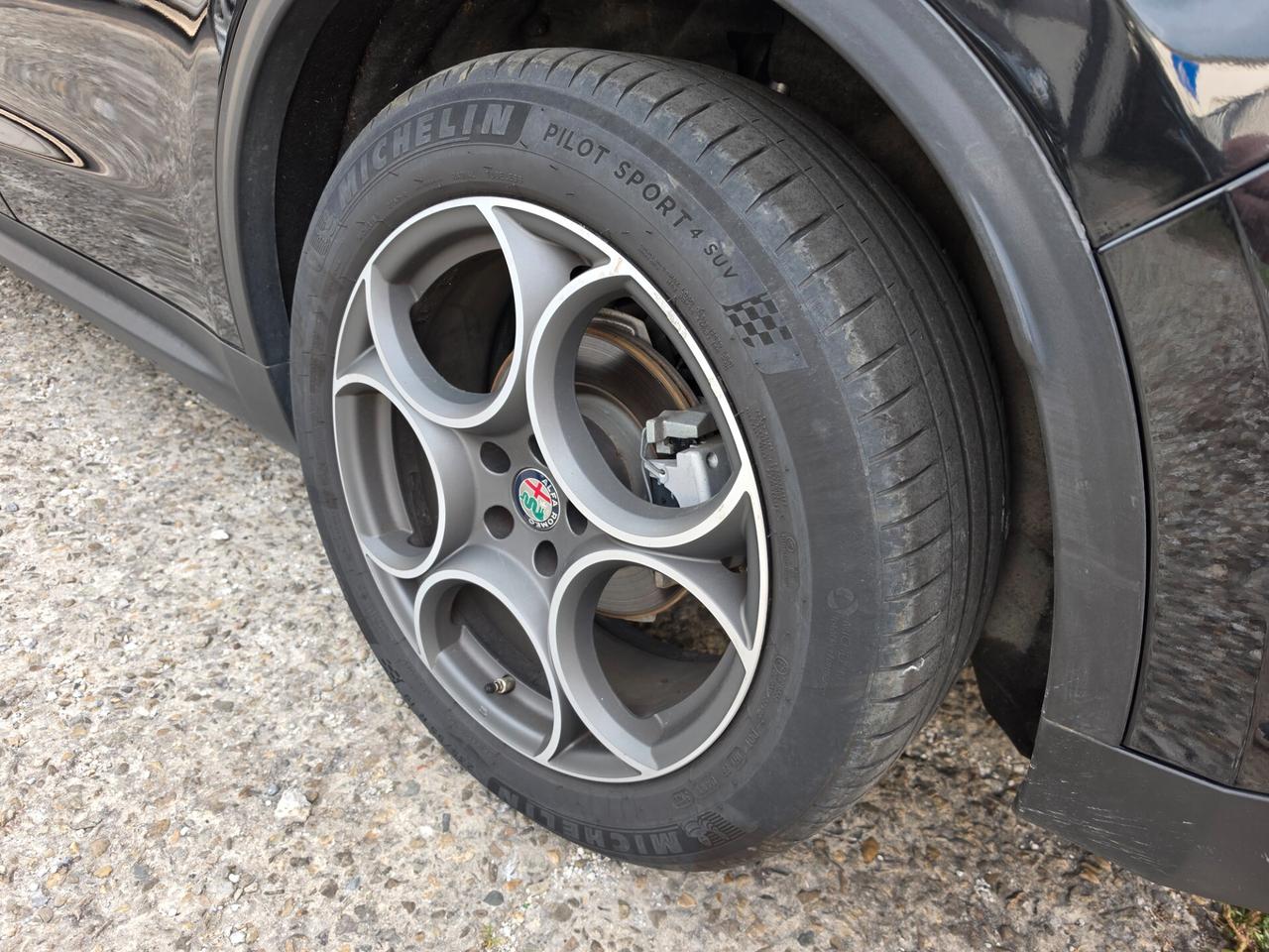 Alfa Romeo Stelvio 2.2 Turbodiesel 160 CV AT8 RWD Sport-Tech