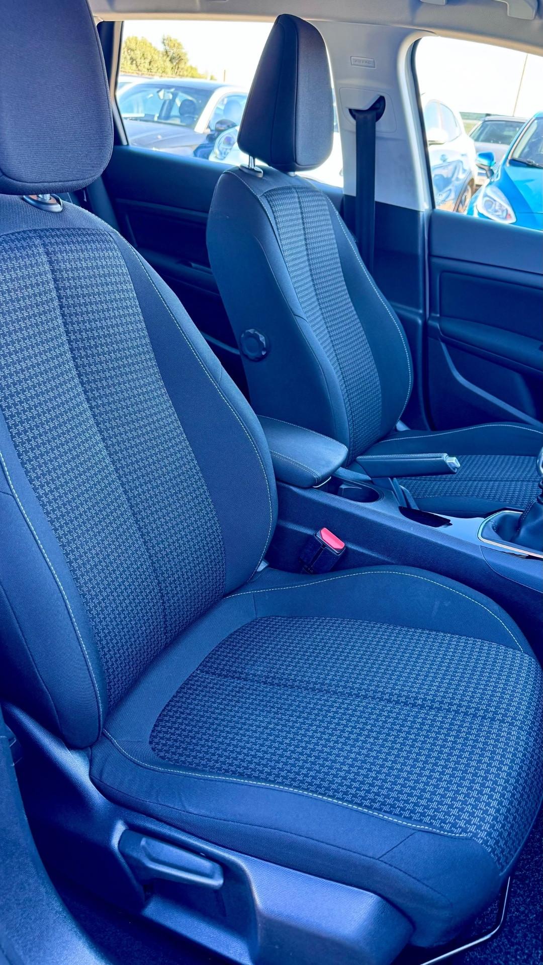 Peugeot 308 BlueHDi 130 S&S SW Tech Edition