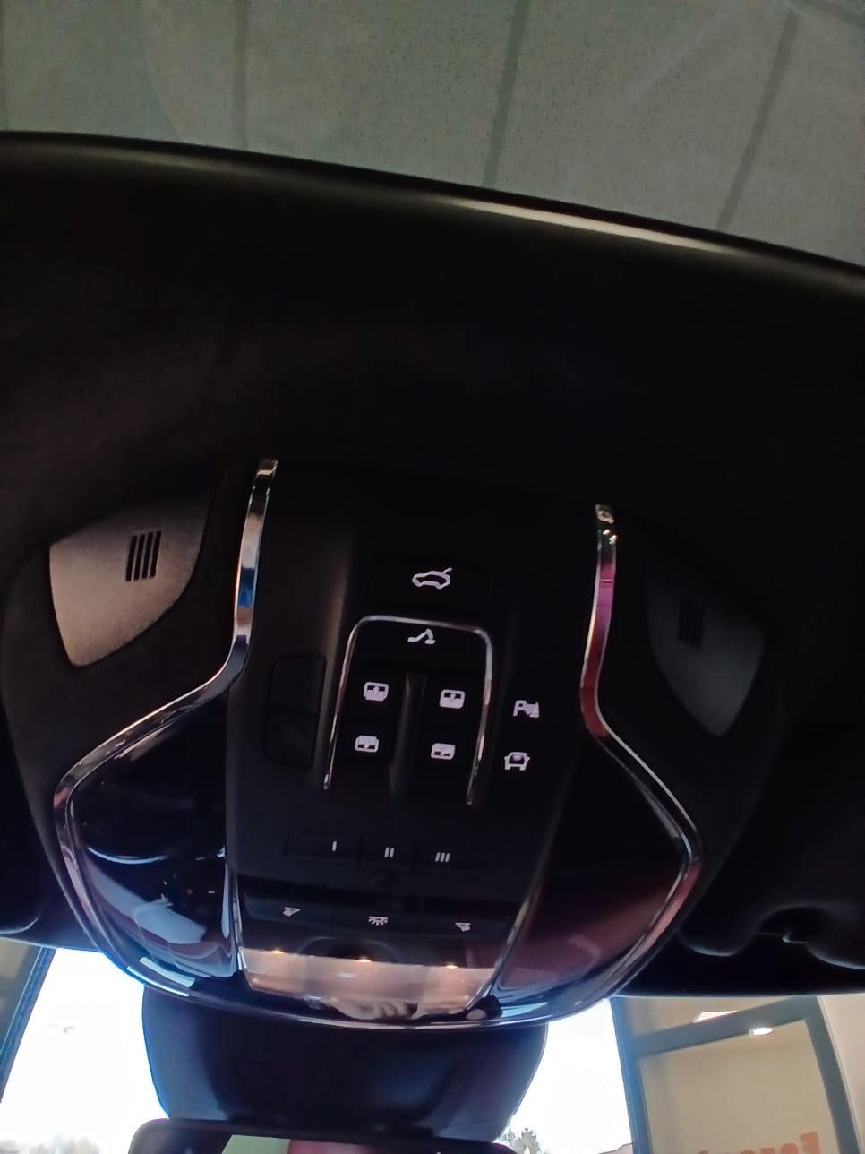 Maserati Levante V8 580 CV AWD Trofeo