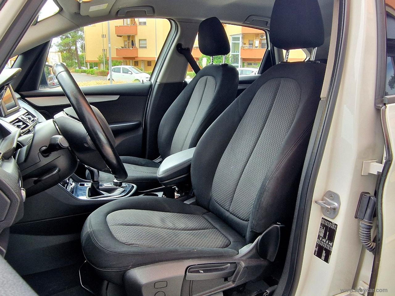 BMW 214d Active Tourer Advantage OK NEOPATENTATI