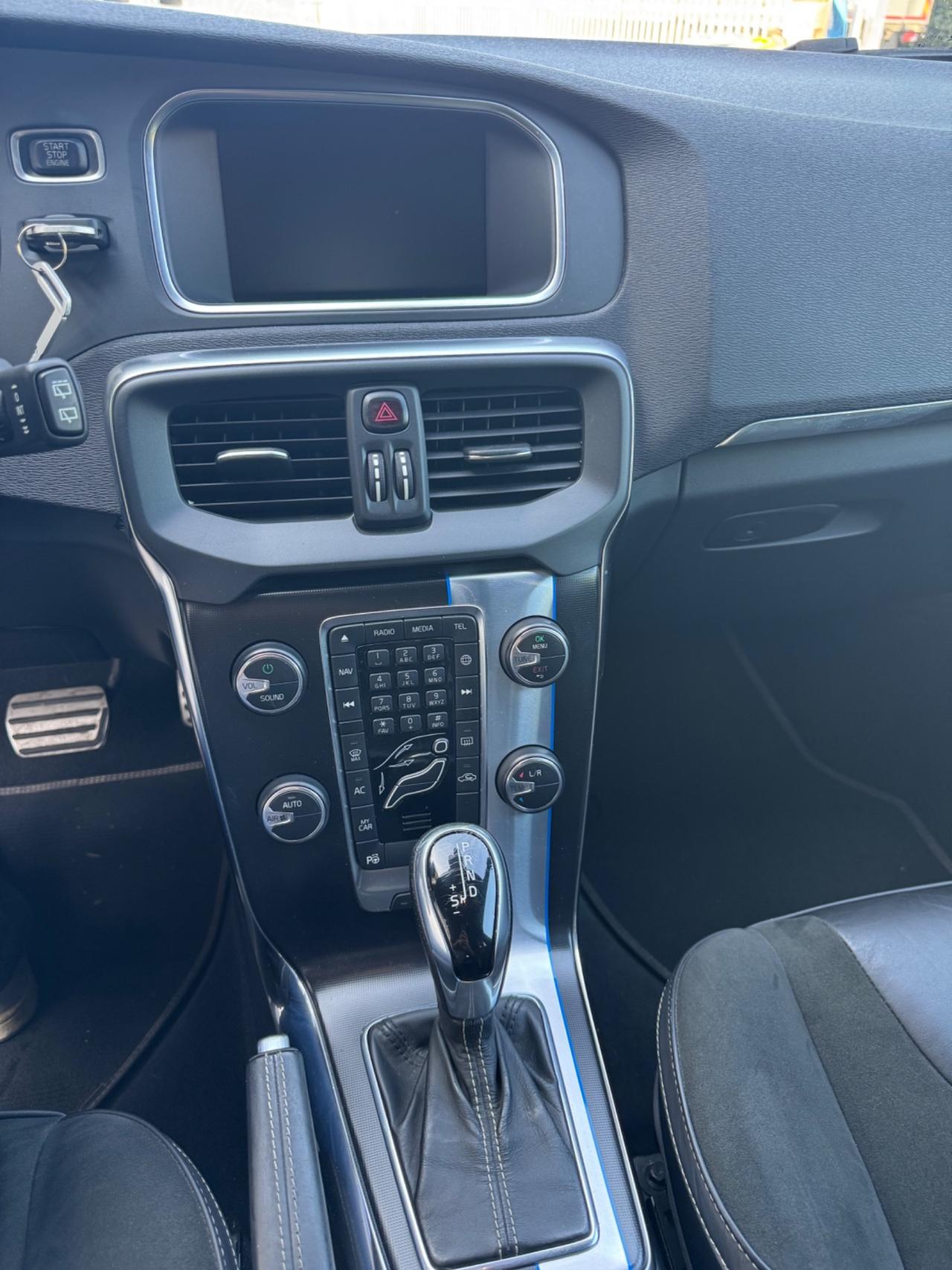 Volvo V40 D3 Geartronic R-design Kinetic