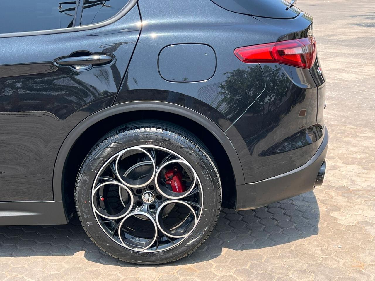 Alfa Romeo Stelvio 2.2 Turbodiesel 160 CV AT8 RWD Sport-Tech