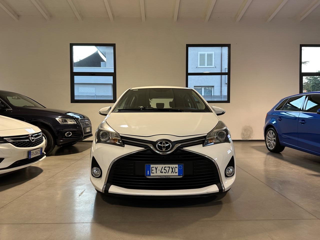 Toyota Yaris 1.0 5 porte Lounge