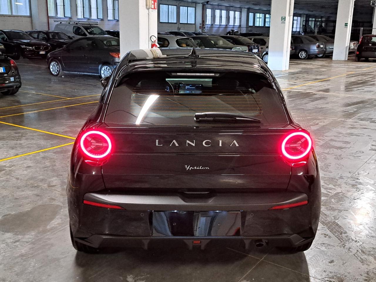 Lancia Ypsilon 1.2 Turbo mhev Hybrid e-DCT Km. 0