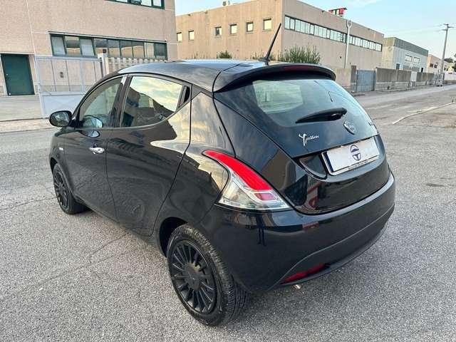 Lancia Ypsilon 1.0 FireFly 5 porte S&S Hybrid Silver