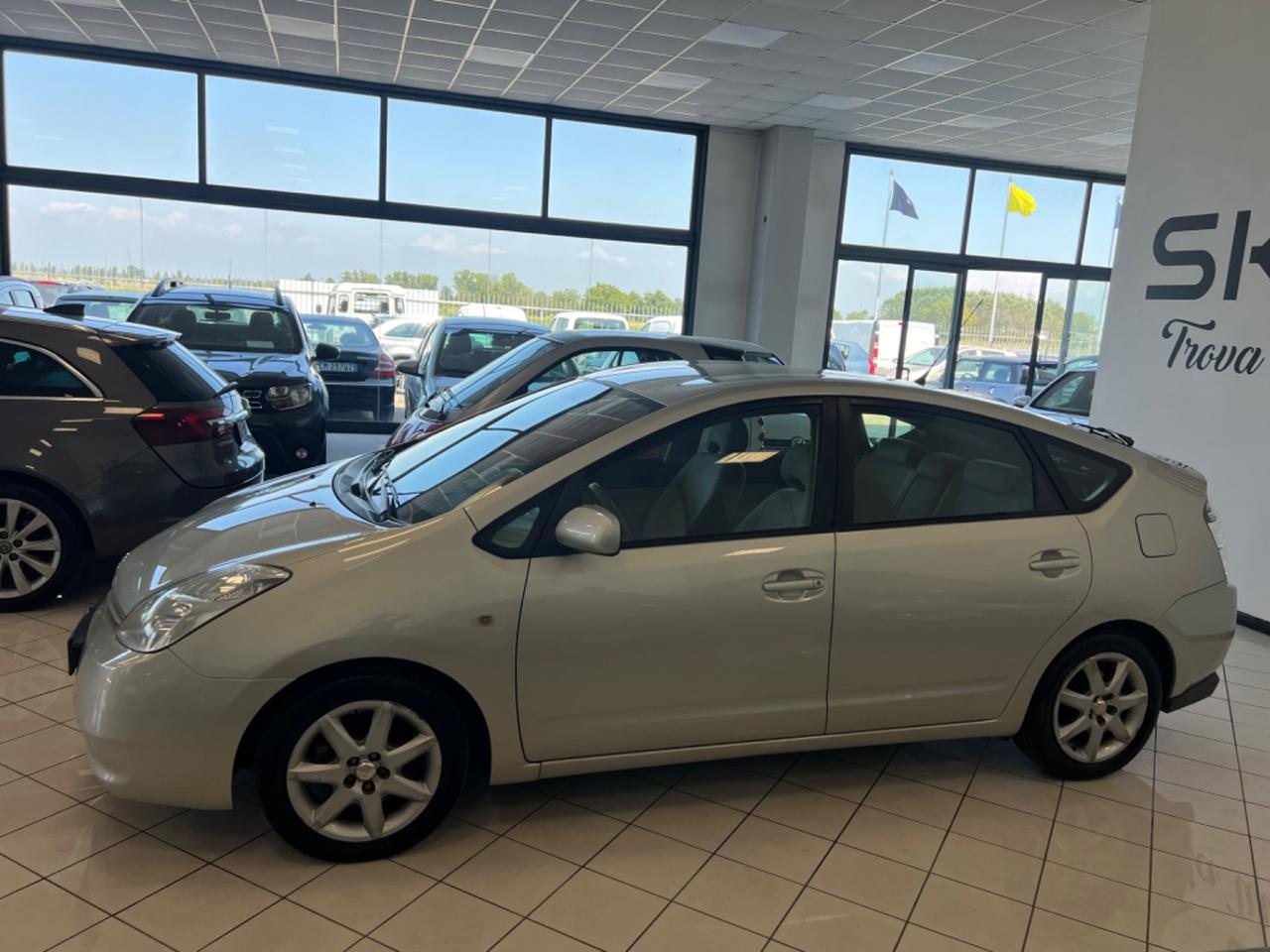 Toyota Prius 1.5i 16V