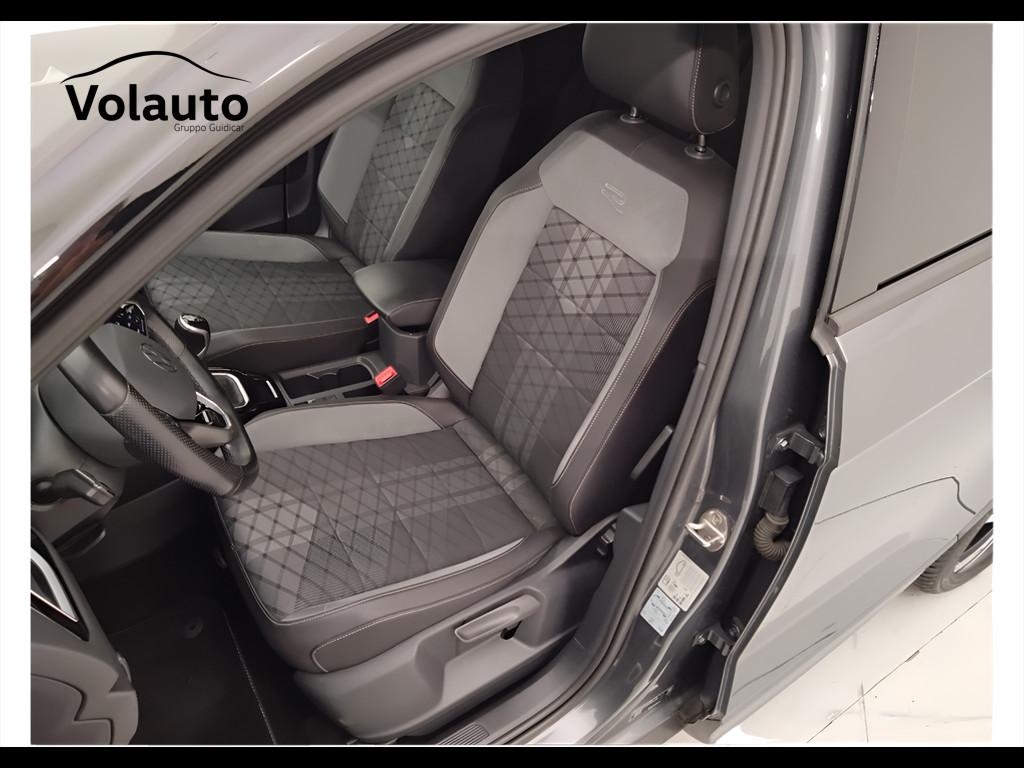VOLKSWAGEN T-Roc 2022 - T-Roc 1.0 tsi R-Line 110cv