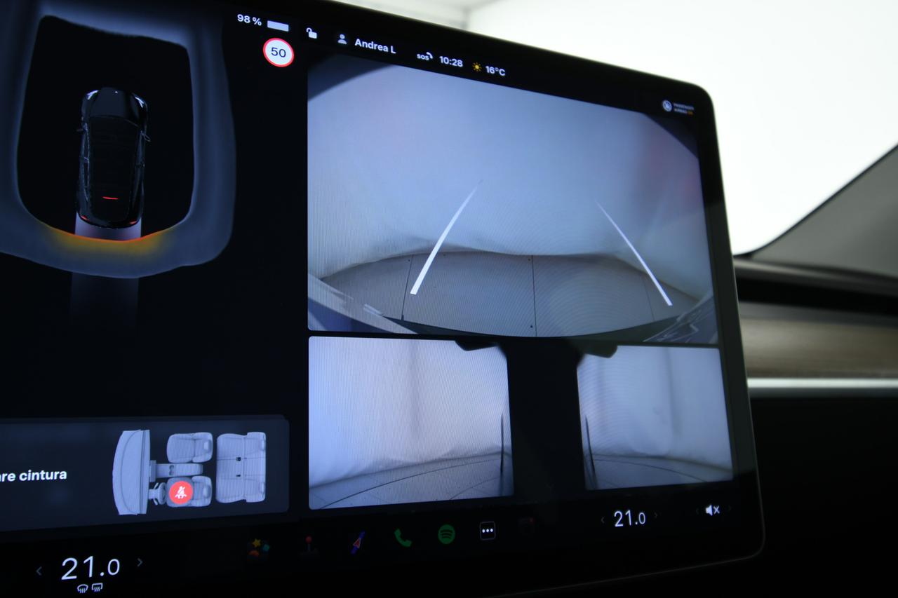 TESLA Model Y Long Range Dual Motor awd + AUTOPYLOT MAX