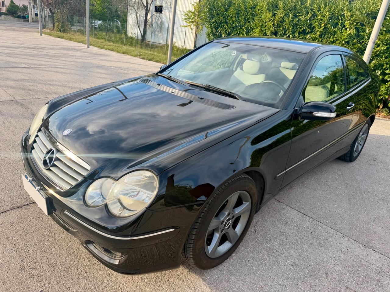 Mercedes-benz C 200 220 CDI cat Sportcoupé Elegance