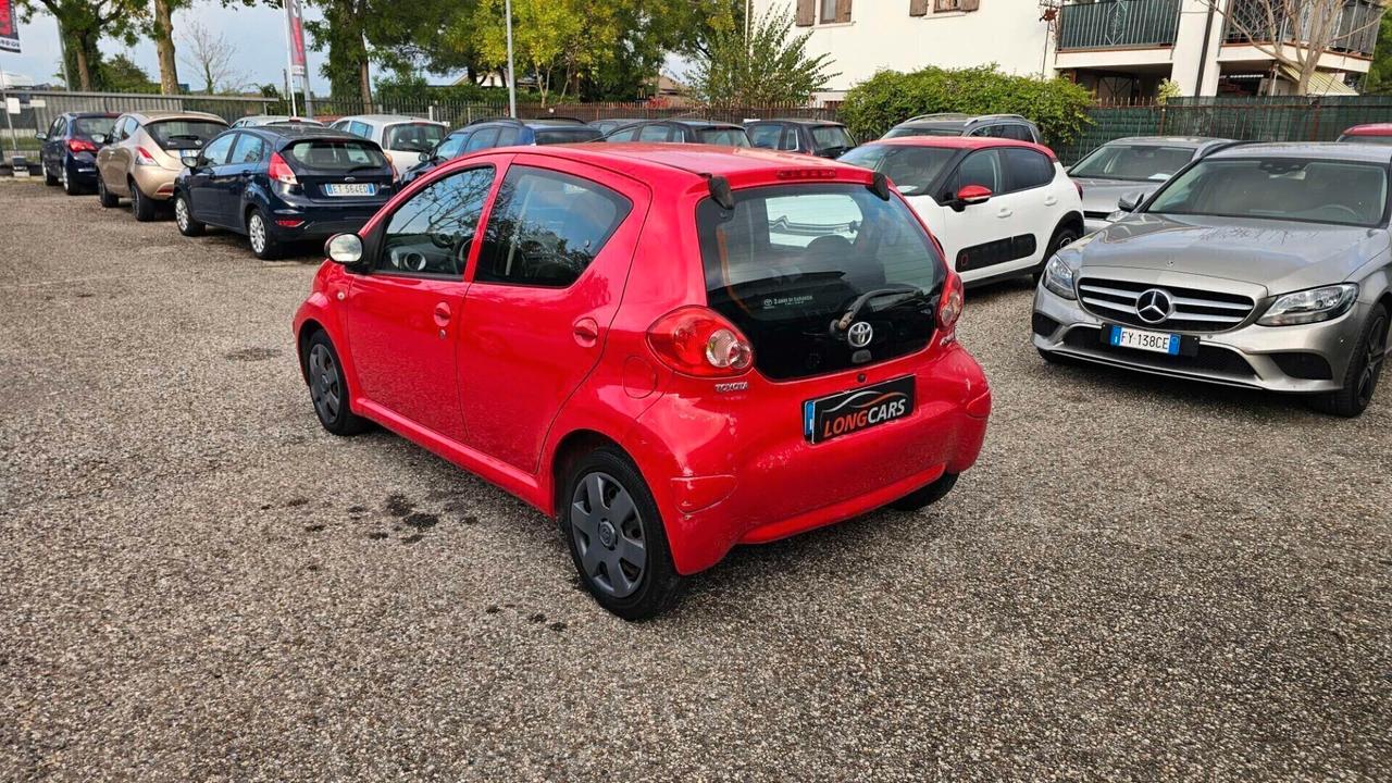 Toyota Aygo 1.0 VVT-i 5 porte Sol Neopatentati