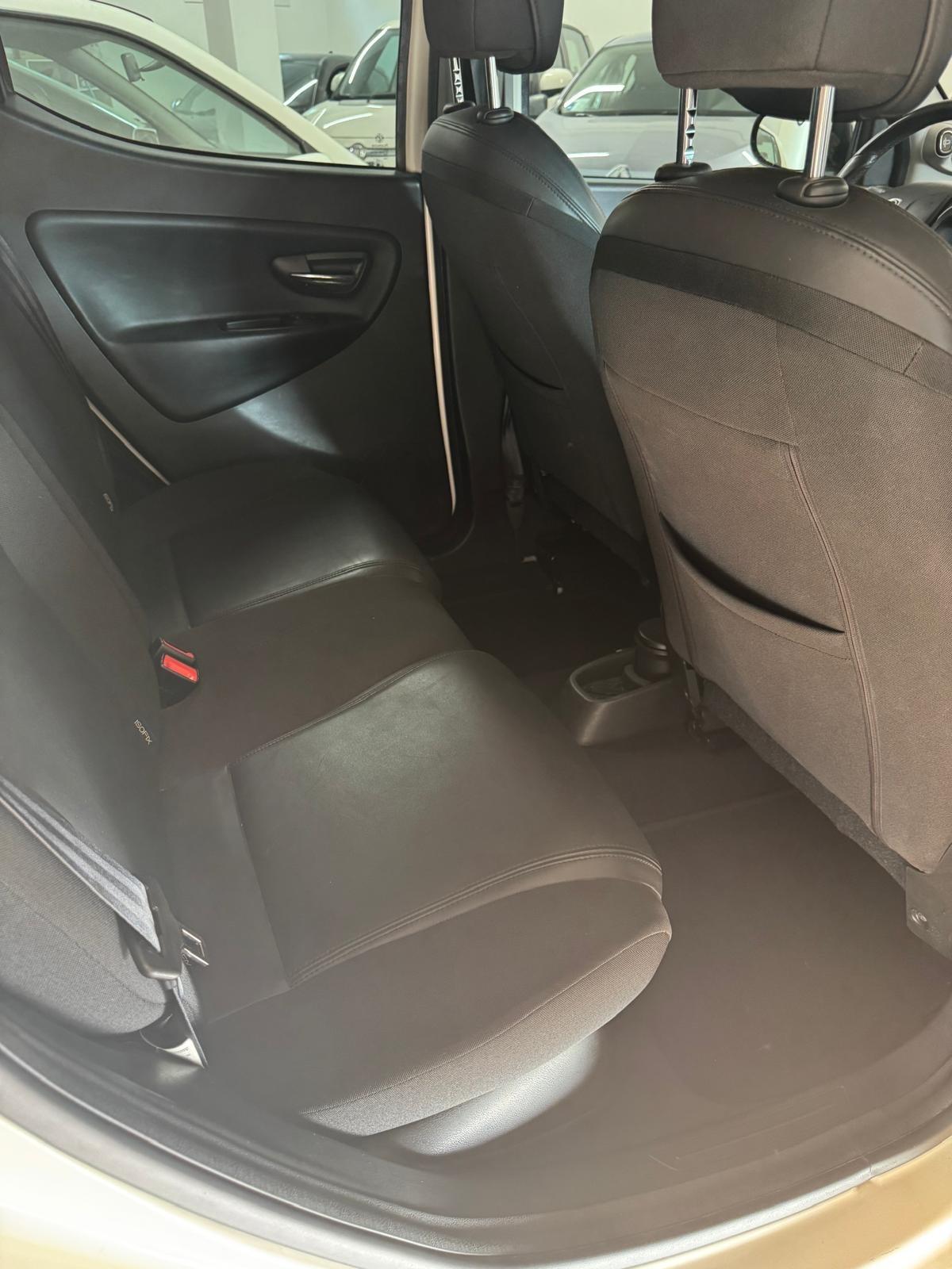 Lancia Ypsilon 1.3 MJT 16V 95 CV 5 porte S&S Platinum