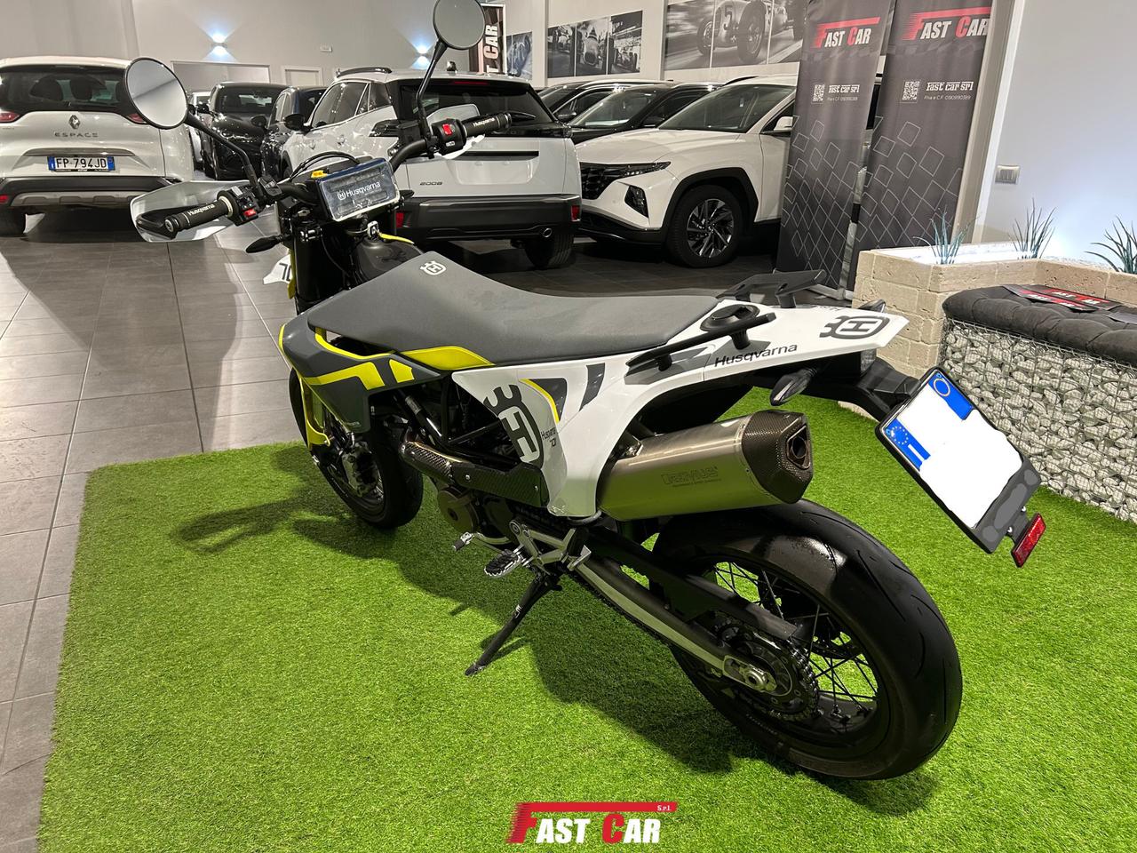 Husqvarna 701 Supermoto