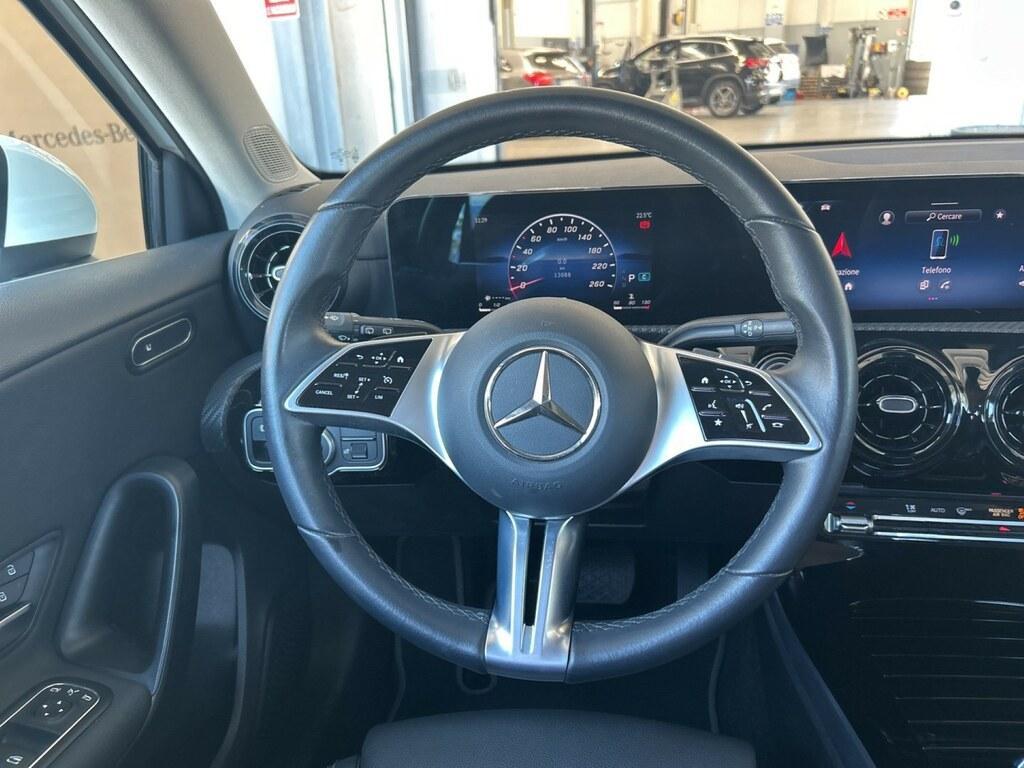 Mercedes Classe A 180 180 D Advanced 8G-DCT