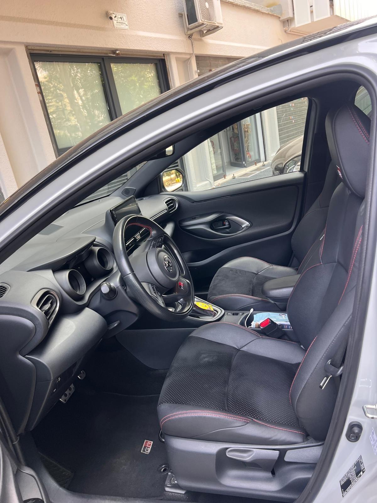 Toyota Yaris 1.5 Hybrid 5 porte GR Sport