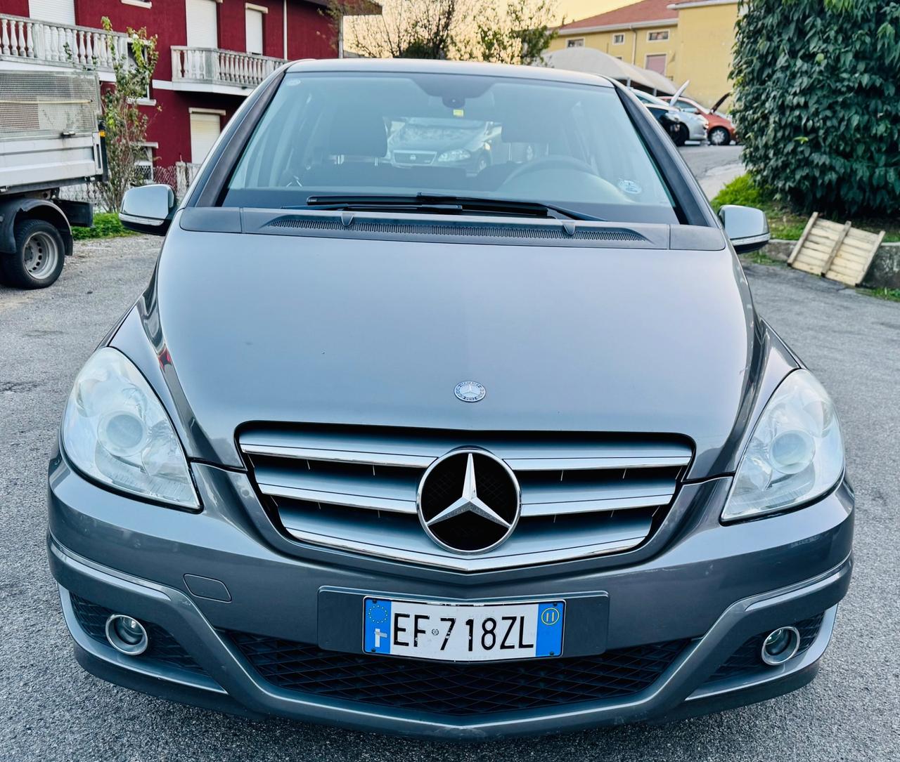 Mercedes-benz B 180 CDI Premium Ok Neopatentati